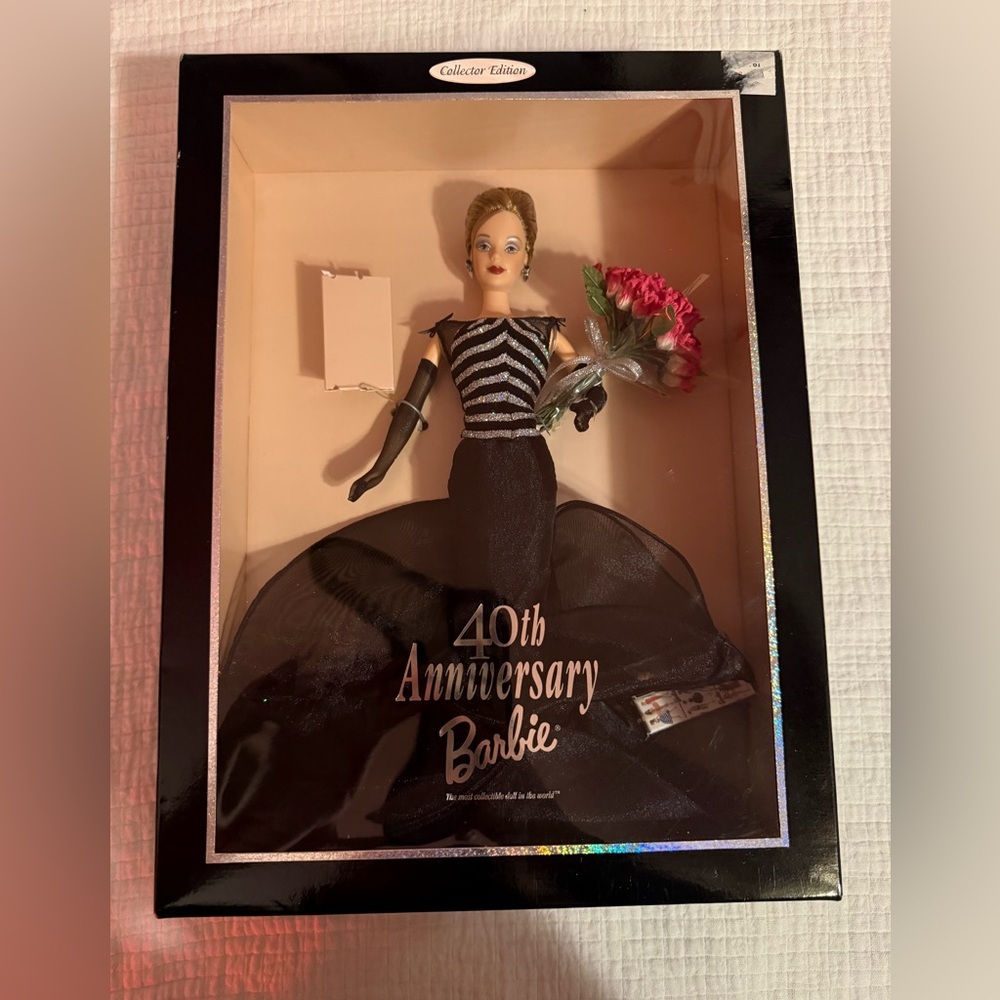 40th Anniversary Barbie Collector Edition Doll Mattel 1999 21384 NIB NRFB Millie